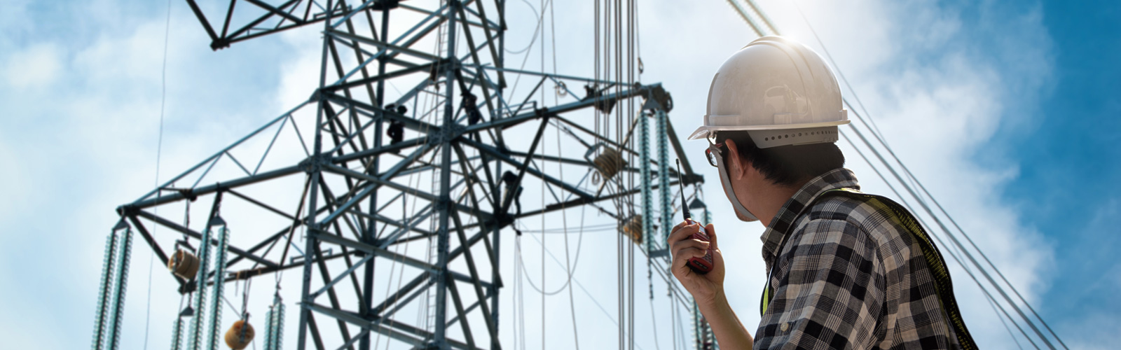 pge service man checking gauges